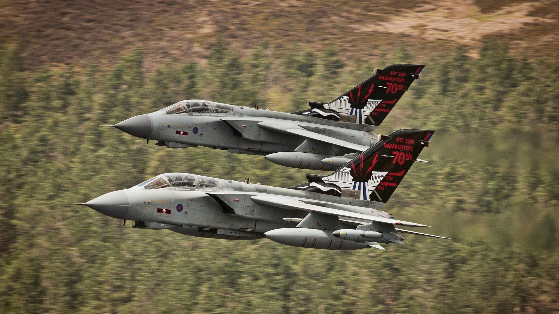 蓝色狂想曲,奥利维耶指挥下的那不勒斯,击碎利物浦的英格兰序曲