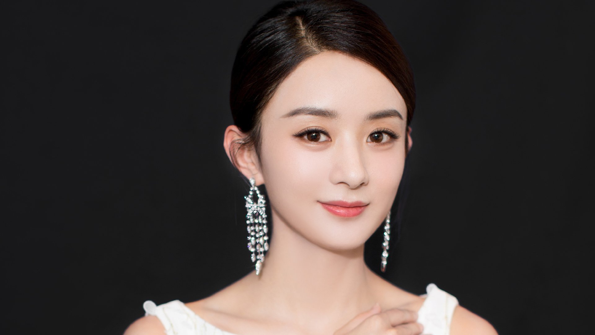 克莱冠军级表现引燃全场，开拓者水银泻地火力压制北京队