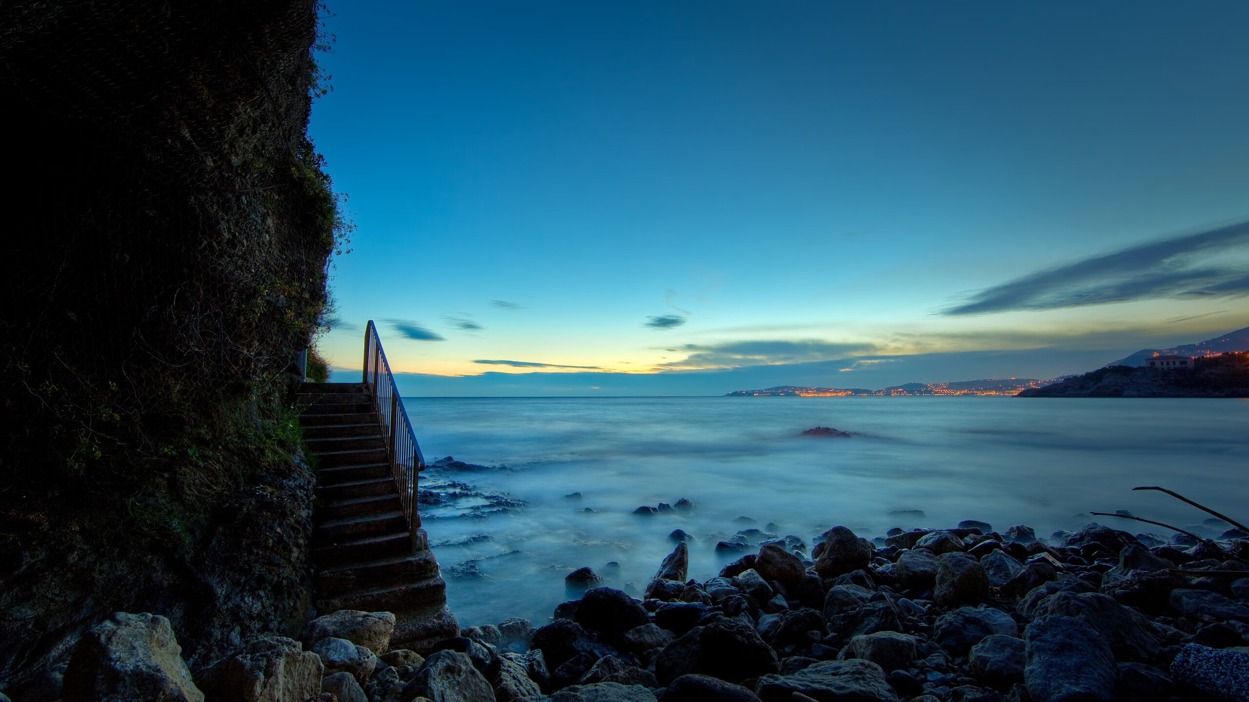 欧亚交锋,法国铁壁下的樱花反击,迪巴拉化身蓝白精灵定乾坤