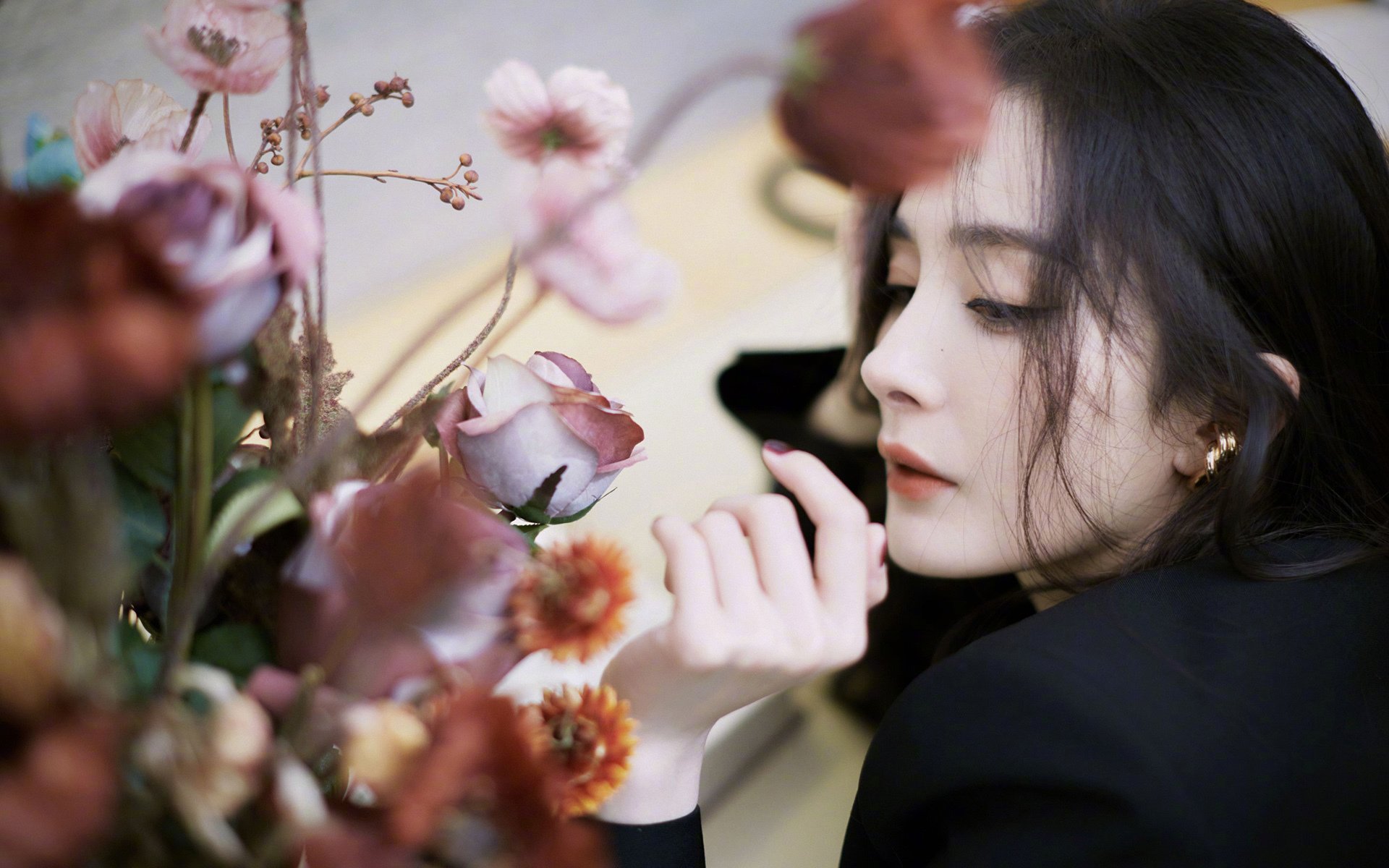 铁血与荣耀,2026世界杯E组强强对话,波兰完胜泰国,迪亚斯用意志点燃全场